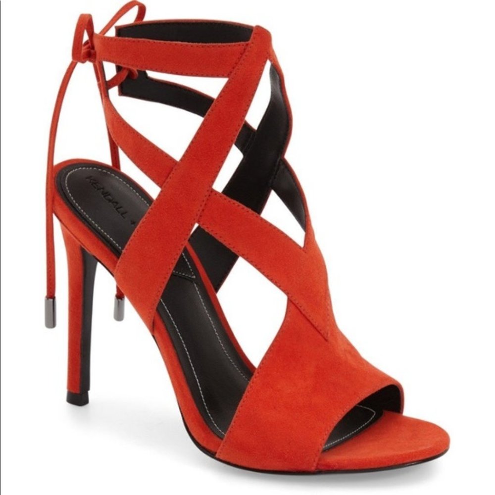 🚨Kendall & Kylie Eston Sandal